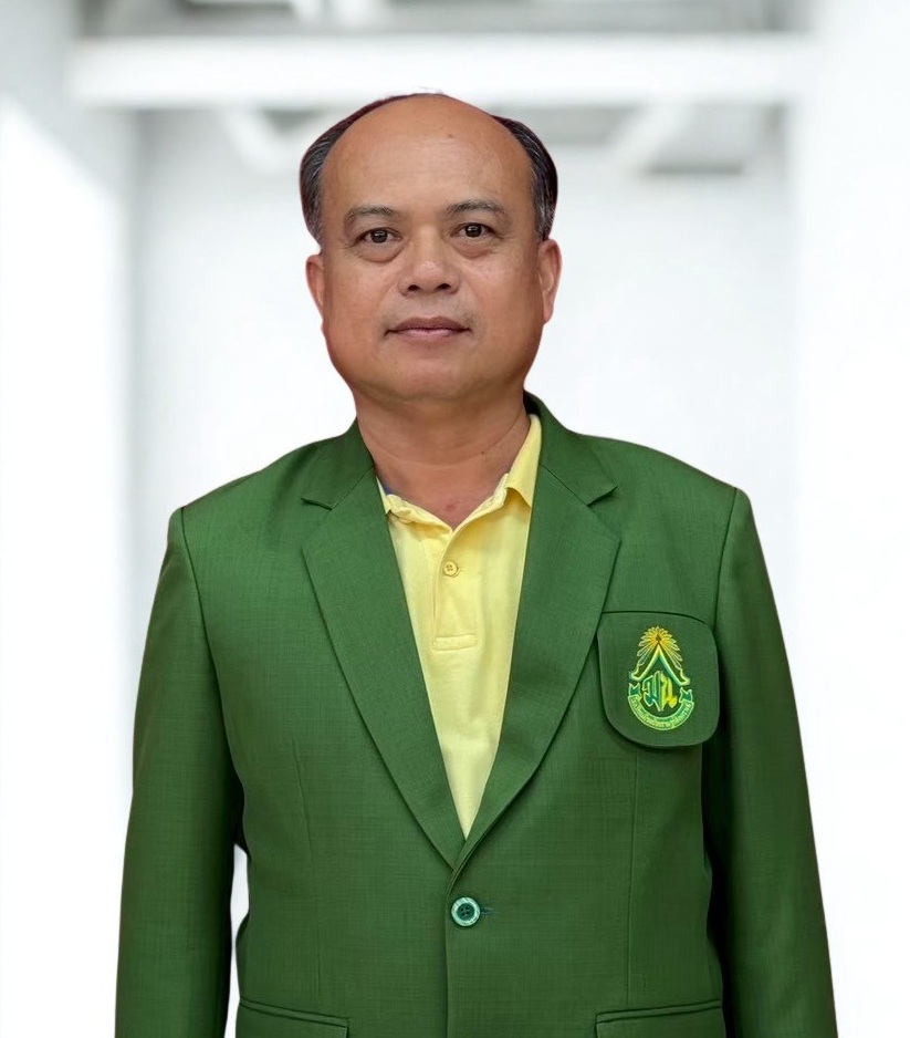 นายพงศธร หวังกลุ่มกลาง